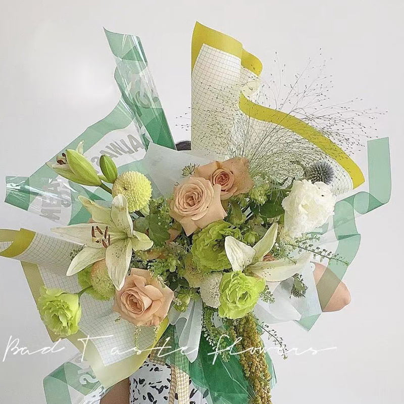 Hârtie de împachetat Floral Iridiscent în carouri dublu