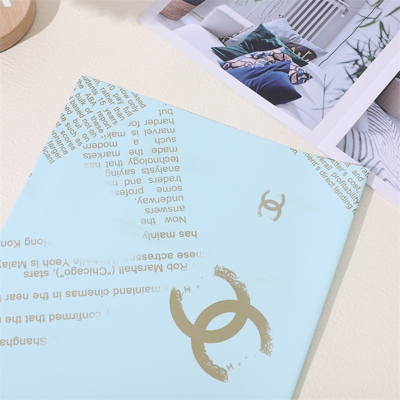 Hârtie de împachetat marca Chanel