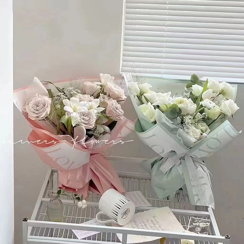 Hartie de împachetat Buchet Cynthia Eterna