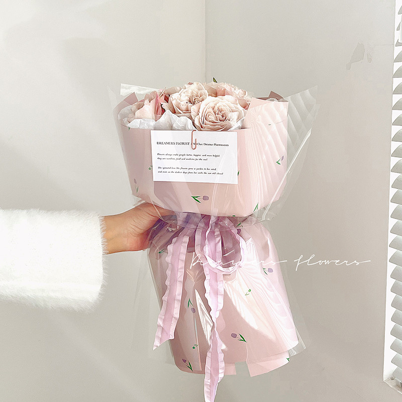 Buchet de hârtie groasă de ambalaj cu cuvinte artistice
