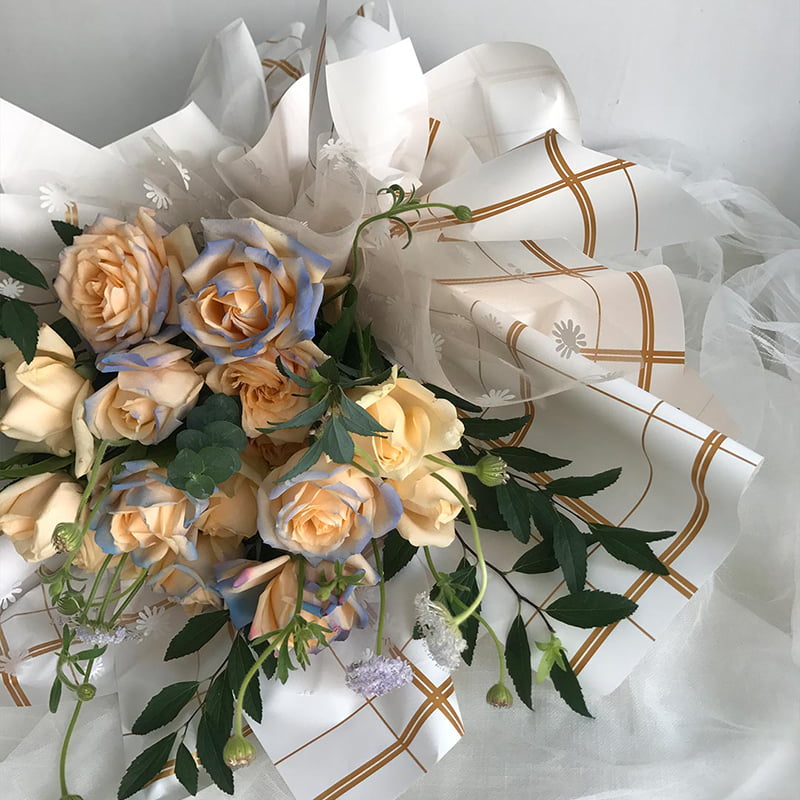 Eight-color checkered line flower wrapping paper