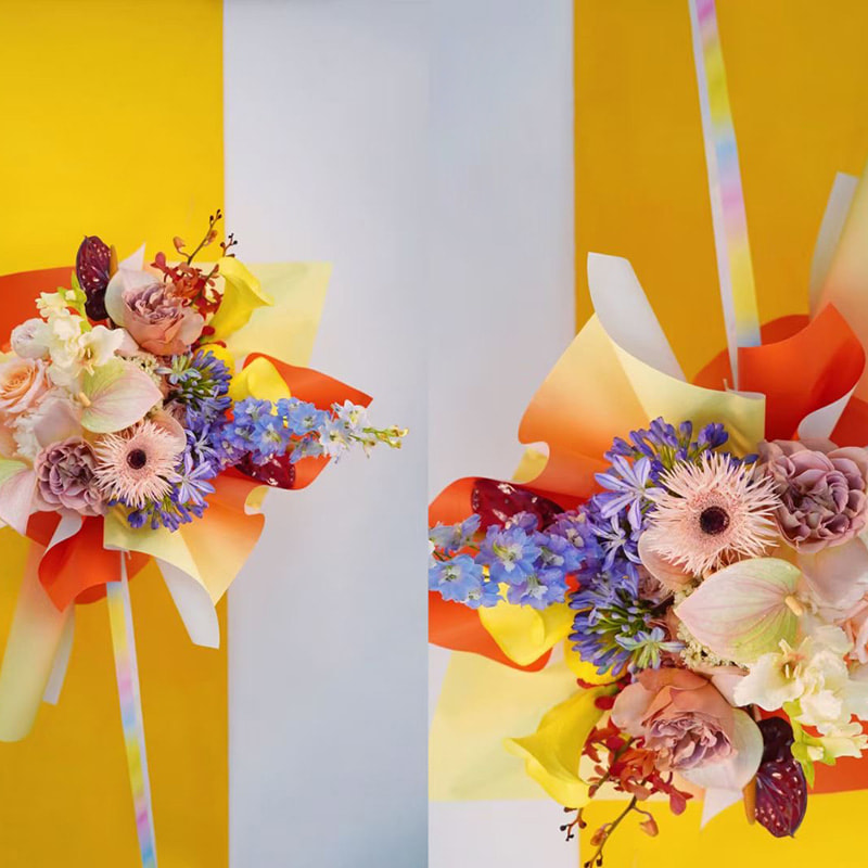 Hârtie de împachetat cu buchet de flori degradat premium