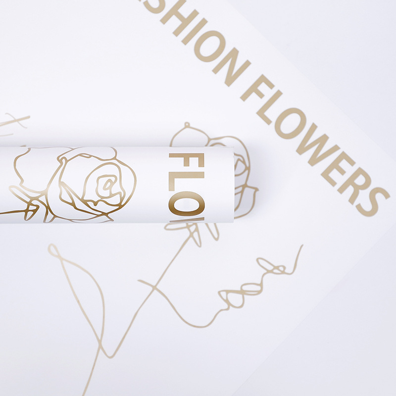 Hârtie de împachetat Flower Love-Buquet cu model de trandafiri